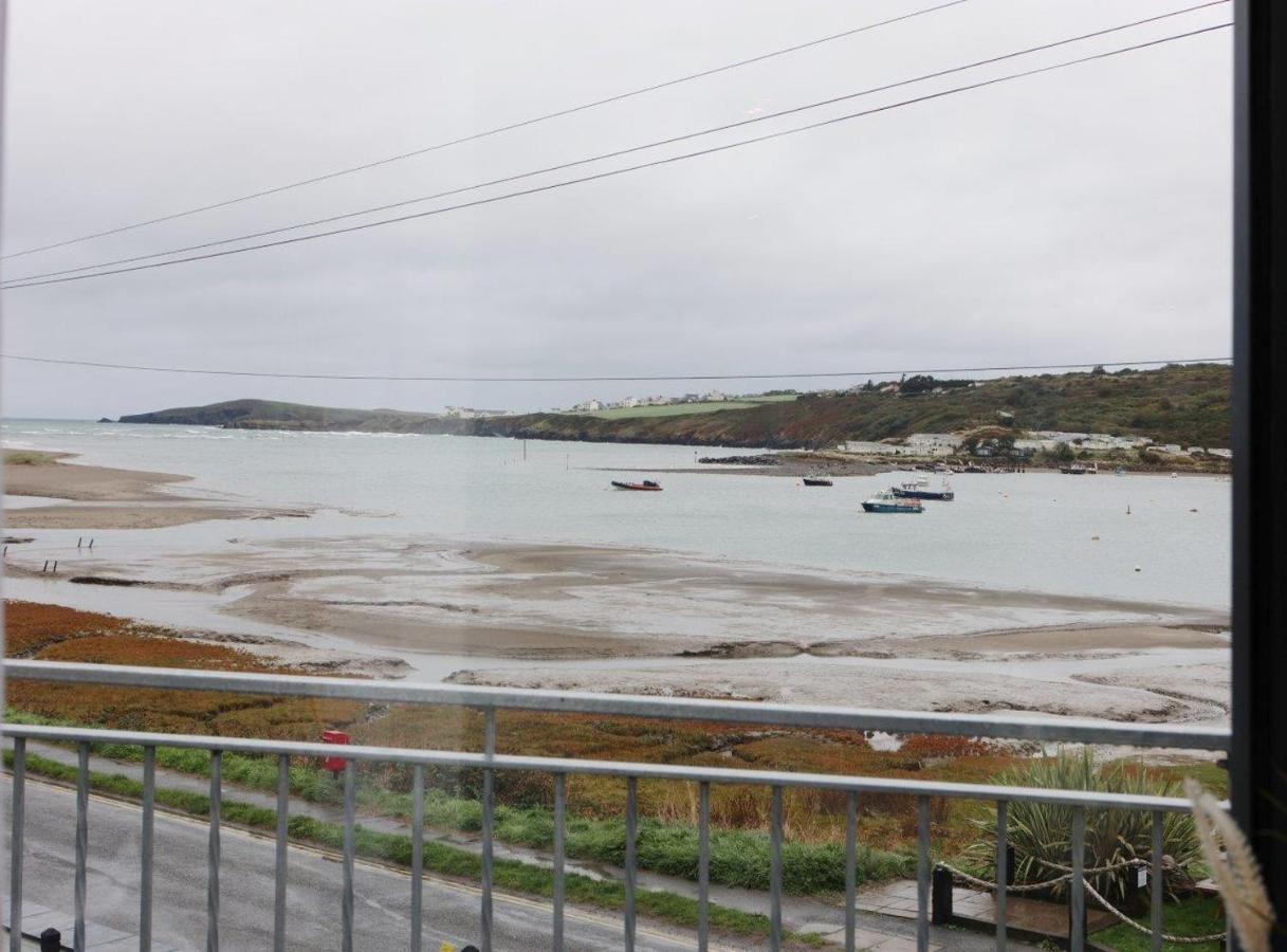 The Teifi Waterside Hotel Cardigan Bagian luar foto